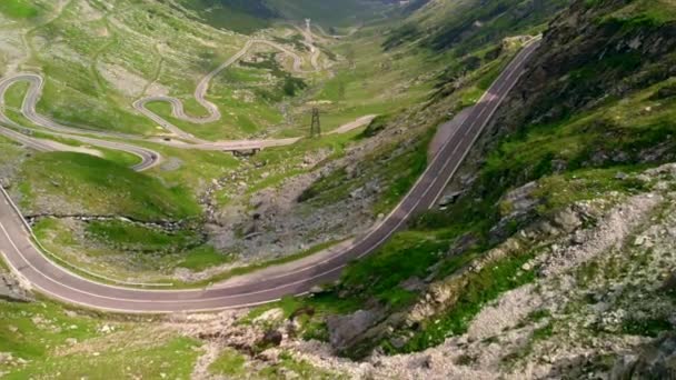 Vista aérea Transfagaras carretera de montaña, Rumania, Transilvania — Vídeo de stock