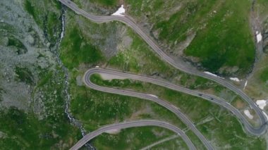 Havadan görünüm Transfagaras dağ yolu, Romanya, Transylvania
