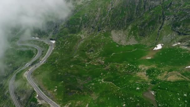 Vista aerea Transfagaras mountain road, Romania, Transilvania — Video Stock