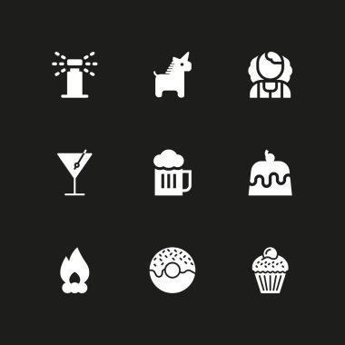 parti simge seti. grafik tasarım ve web için martini, tek boynuzlu at ve halka vektör simge