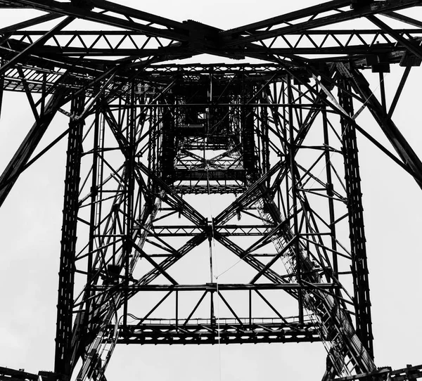 Construção Uma Torre Poderosa — Fotografia de Stock