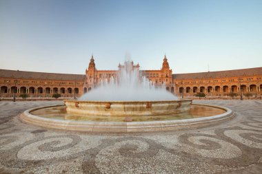 Sevilla, İspanya. İspanyol Meydanı (Espana Meydanı)