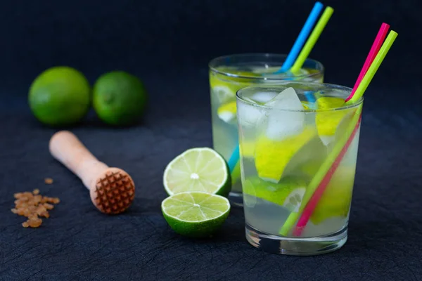 Tradiční Tropický Drink Tmavém Pozadí — Stock fotografie