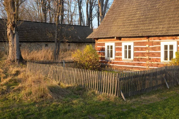 Вид Старий Дерев Яний Будинок — стокове фото