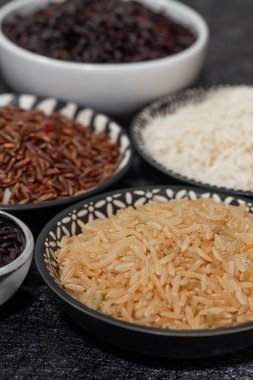 pirinç, çiğ pirinç çeşitleri