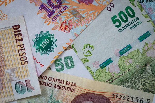 Dinero Argentino Pesos Denominaciones Altas —  Fotos de Stock