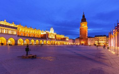 Krakow. Eski Şehir Meydanı