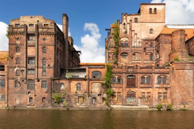 Szczecin. Eski bira fabrikalarının tarihi fabrika kalıntıları
