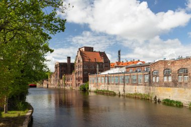Szczecin. Eski bira fabrikalarının tarihi fabrika kalıntıları