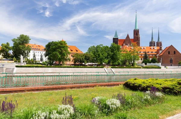 Polonya Wroclaw Gotik Mimarisi Olan Eski Bir Kadırga — Stok fotoğraf