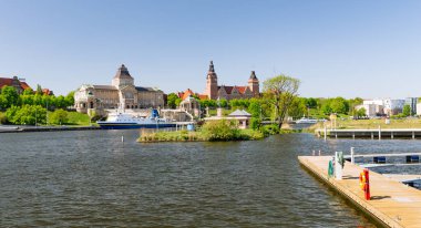 Szczecin. Odra Nehri üzerinde şehrin görünümü