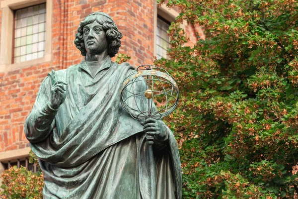 Polonya Torun Nicolaus Copernicus Tarihi Anıt Ağustos 2019 — Stok fotoğraf