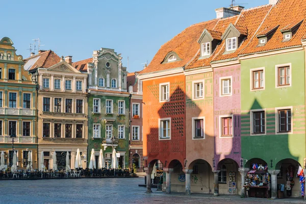 Poznan Polonia Históricos Coloridos Alojamientos Plaza Del Casco Antiguo Día — Foto de Stock