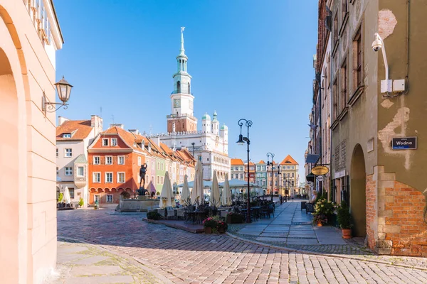 Poznan Polonia Históricos Coloridos Alojamientos Plaza Del Casco Antiguo Día — Foto de Stock