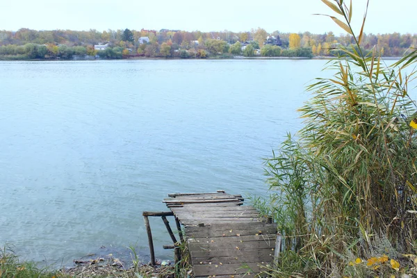 Bella Natura Sfondo Vecchio Ponte Sul Lago Colpo Ritagliato Del — Foto Stock