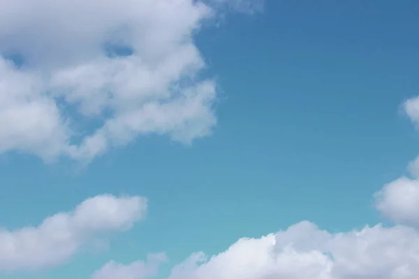Fondo Hermoso Naturaleza Cielo Azul Nubes Blancas Fondo Con Mucho —  Fotos de Stock
