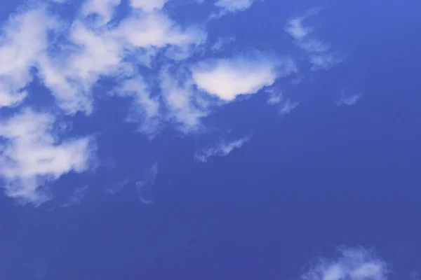 Nubes Blancas Sobre Fondo Azul Del Cielo Naturaleza Concepto Del —  Fotos de Stock