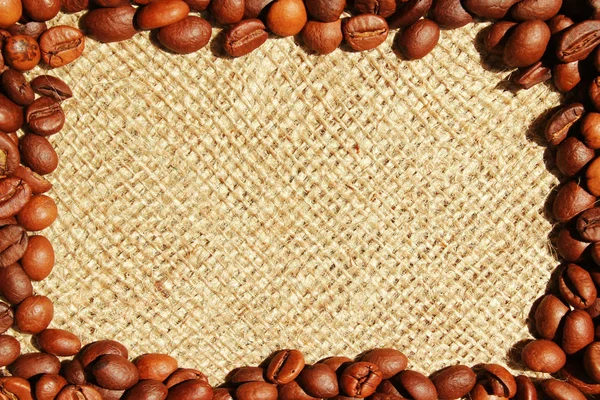 Moldura Grãos Café Fundo Textura Ensacamento Feijões Café Espalhados Uma — Fotografia de Stock