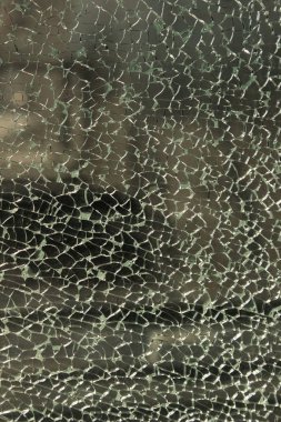 Kırık camın bulanık çekimi. Kırık pencere arka planı. Soyut dokular arka plan.