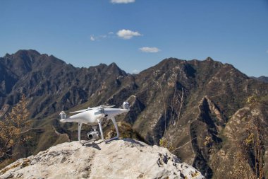 Fotoğrafta ile DJI indeks işlem dron hayalet 4pro vardır. Çekim Beijing yaklaşık 110 km. alınmıştır. Uçağın yükseklik yaklaşık 600 metredir. 