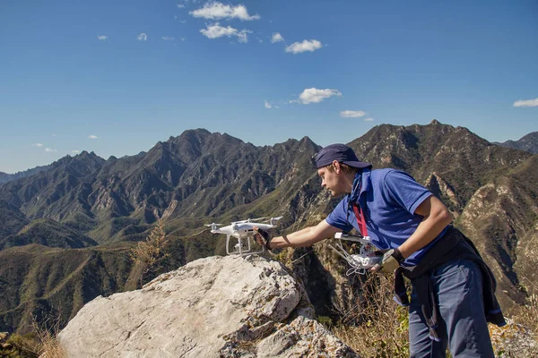 Fotoğrafta ile DJI indeks işlem dron hayalet 4pro vardır. Çekim Beijing yaklaşık 110 km. alınmıştır. Uçağın pilot rakım yaklaşık 600 metredir. 