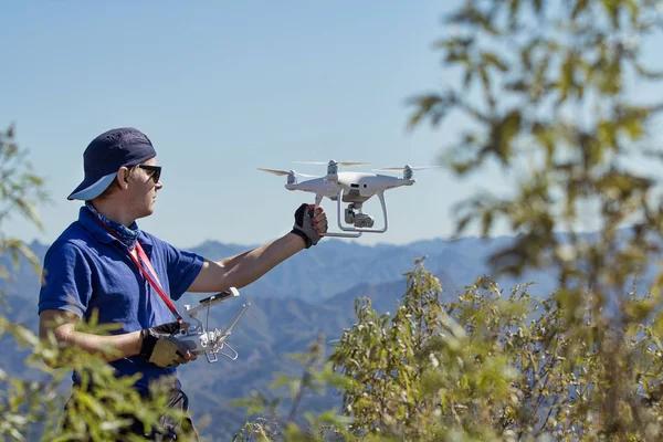 Fotoğrafta ile DJI indeks işlem dron hayalet 4pro vardır. Çekim Beijing yaklaşık 110 km. alınmıştır. Uçağın pilot rakım yaklaşık 600 metredir. 
