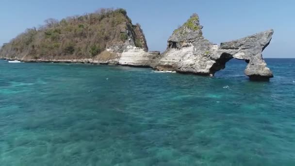 Nusa Penida Fantastiska Landskap Nusa Penida Filmade Drönare Atuh Beach — Stockvideo