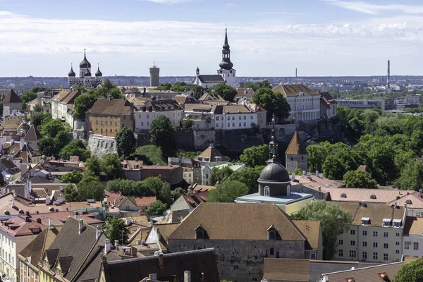Cityscape Tallinn Estonya üzerinde havadan görünümü