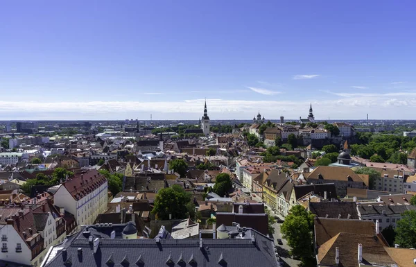 Cityscape Tallinn Estonya üzerinde havadan görünümü