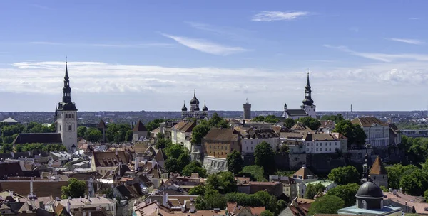 Cityscape Tallinn Estonya üzerinde havadan görünümü