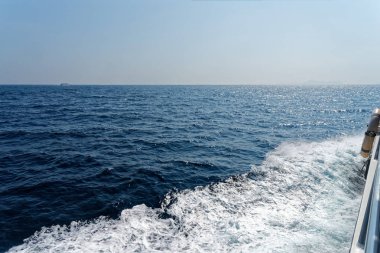 Tayland deniz ve kayalar ile güzel manzara