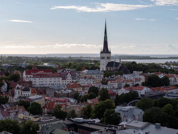 Letecký Pohled Město Tallinn Estonsko Obchodní Čtvrti — Stock fotografie