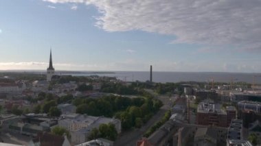 Yaz mevsiminde Tallinn Estonya manzarası