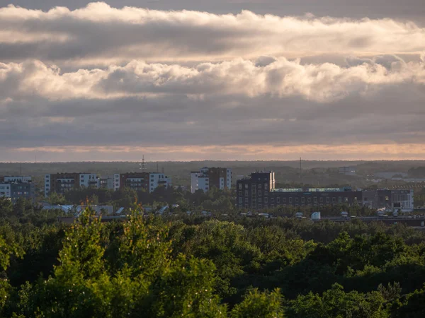 都市の眺めタリン エストニア地区ムスタンジャエ — ストック写真