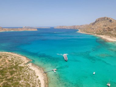 Girit 'teki Gramvousa Adası ve Balos Gölü