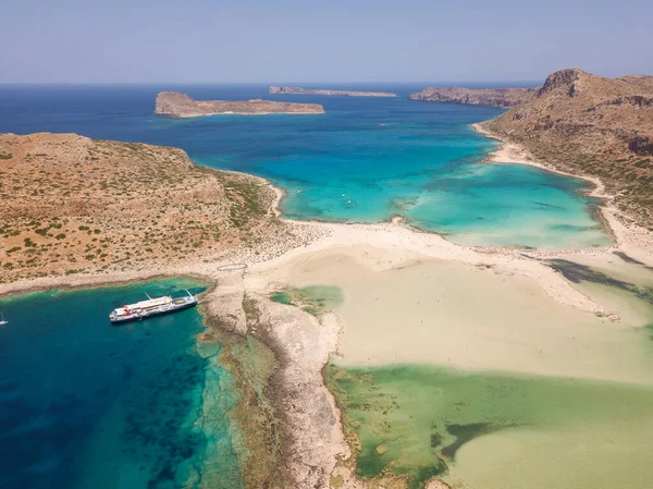 Girit 'teki Gramvousa Adası ve Balos Gölü