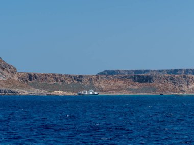 Girit 'teki güzel kayaların manzarası