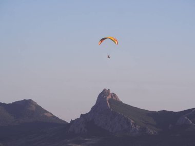 Yamaç paraşütü dağ voloshin koktebel Kırım,