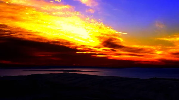 Яркое Яркое Небо Закате — стоковое фото