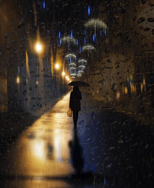 Kıza parkta akşam yağmur sırasında gece şehir ışıkları