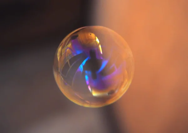 Mýdlová Bublina Průhledná Celý Svět Reflexi — Stock fotografie