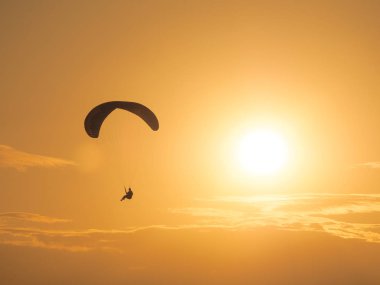 Yamaç paraşütü dağ voloshin koktebel Kırım,