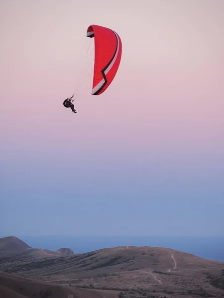 Hombre Parapente Montaña Voloshin Koktebel Crimea — Foto de Stock