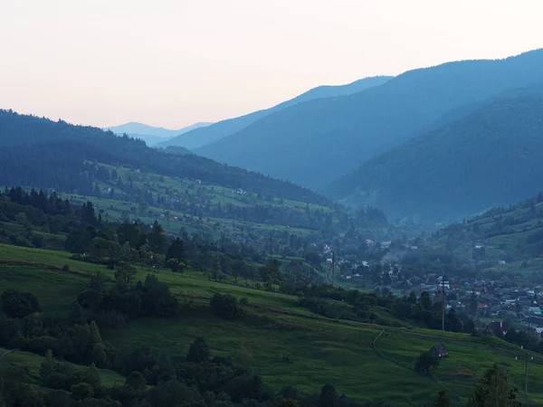 Carpatian Montagne Vista Dall Alto — Foto Stock