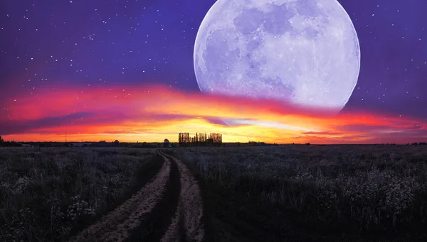 Sunset Field Road Village Full Huge Moon — Stock Photo, Image