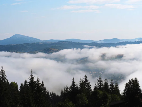 Blick Von Oben Auf Die Karpatischen Berge — Stockfoto