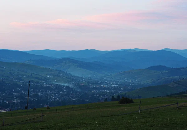 Blick Von Oben Auf Die Karpatischen Berge — Stockfoto