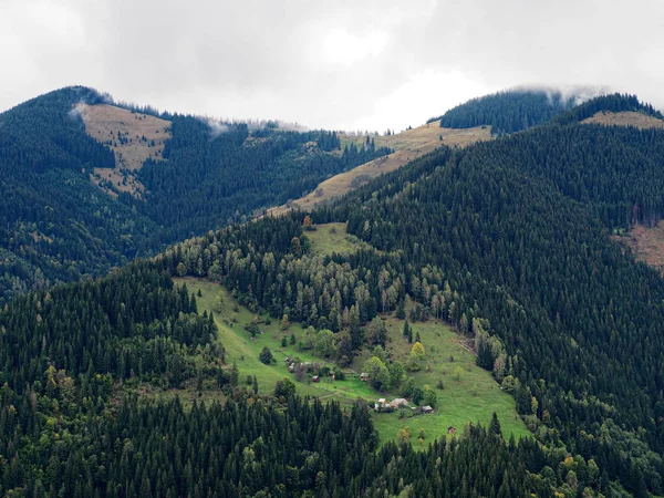 Blick Von Oben Auf Die Karpatischen Berge — Stockfoto