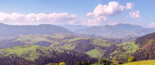 Carpatian Village Mountains Sunny Day — Stock Photo, Image