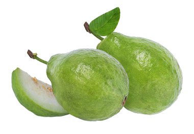 Guava beyaz arkaplanda izole edildi